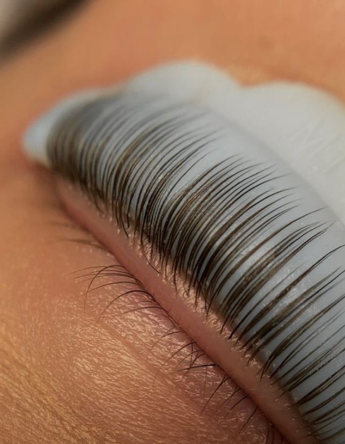 Le Korean Lash Lift : la technique qui est en train de remplacer le rehaussement classique